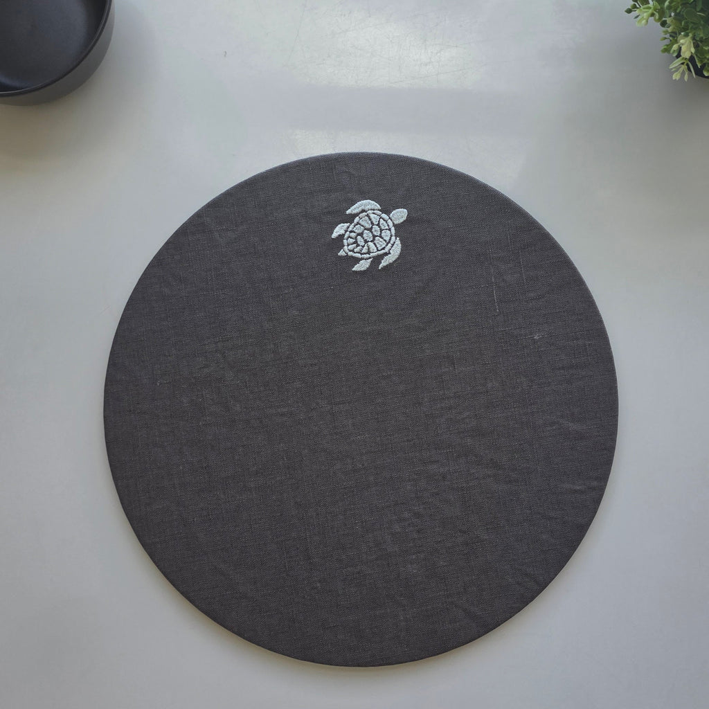 Toscana Turtle Placemats in Dark Taupe – Set of 2
