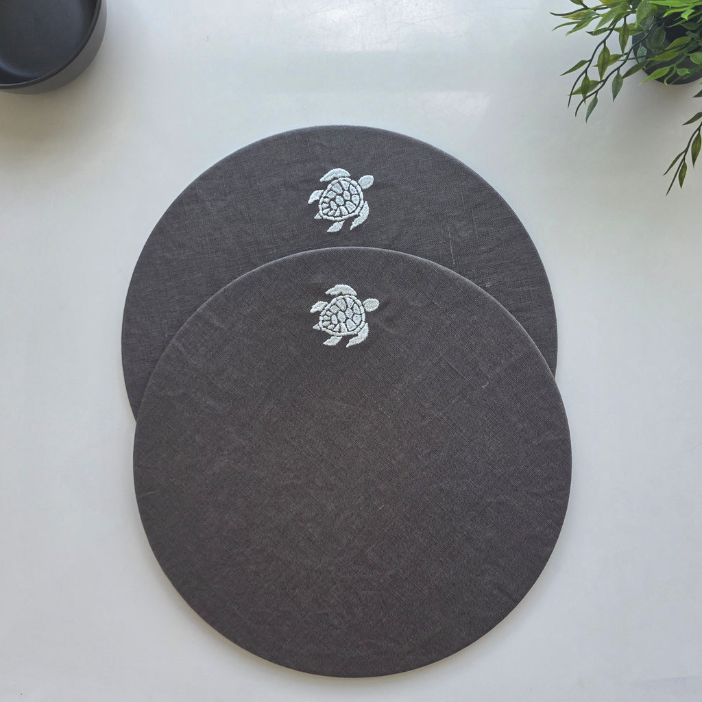 Toscana Turtle Placemats in Dark Taupe – Set of 2