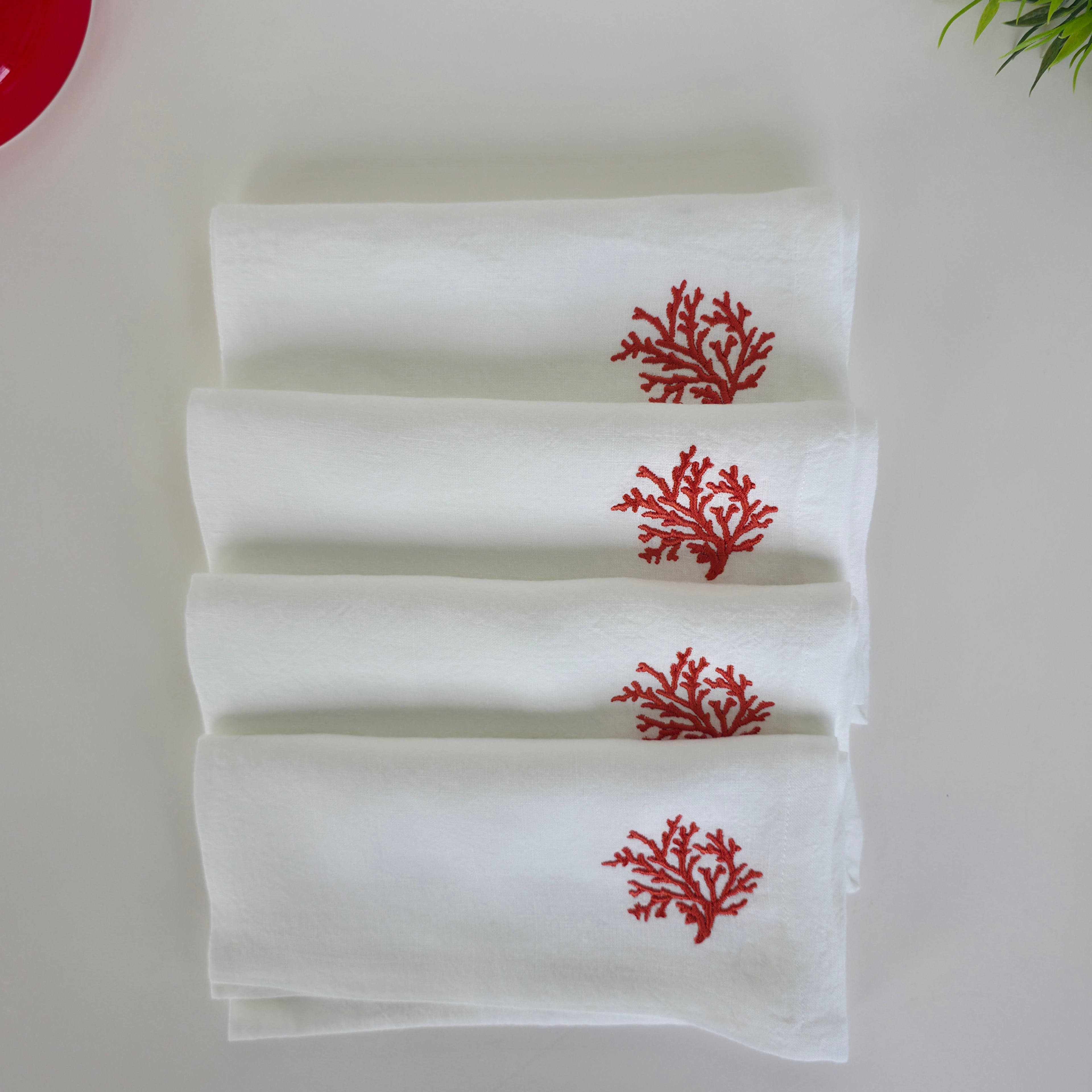 Toscana Coral Complete Set in Off-White